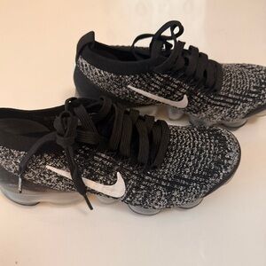 Nike Air Vapormax Flyknit 2 Oreo